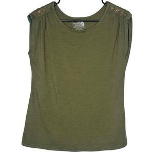 |EUC| NORTH FACE Short Sleeve Ruched Shoulder Button Accent Top